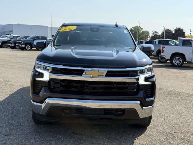Used 2022 Chevrolet Silverado 1500 LT image 3