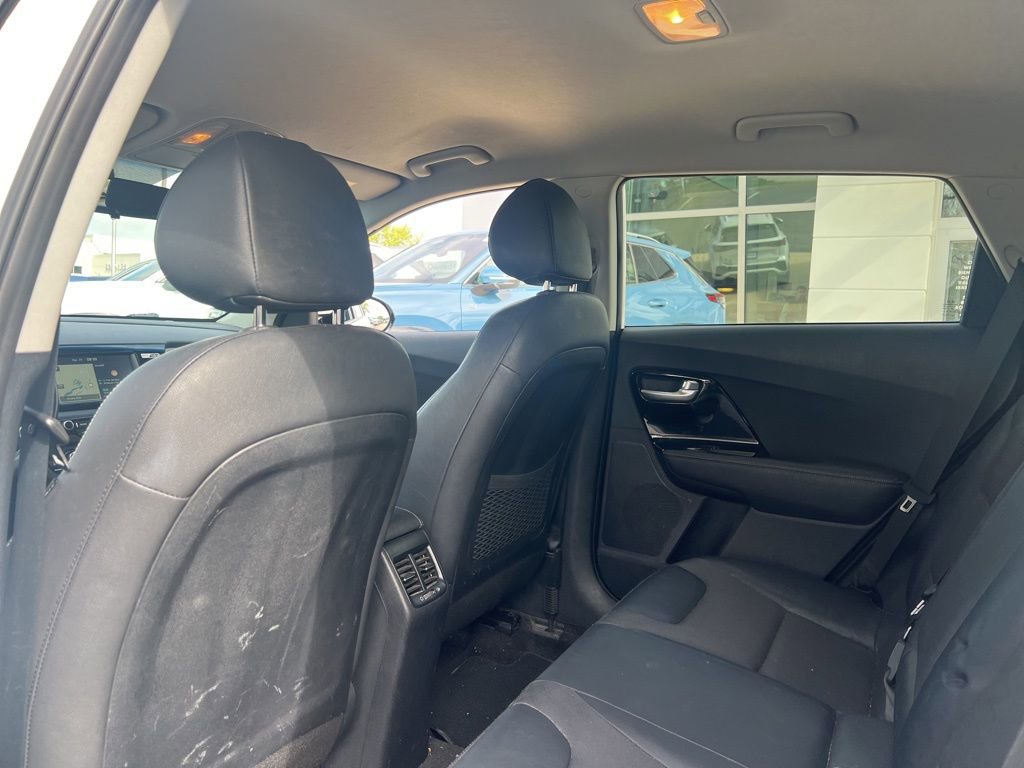 Used 2017 Kia Niro EX FWD image 17