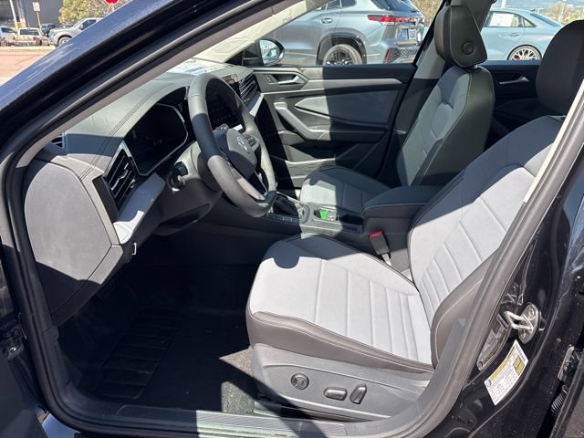 New 2026 Volkswagen Jetta SE FWD image 8