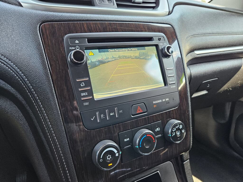 Used 2017 Chevrolet Traverse LT FWD image 30