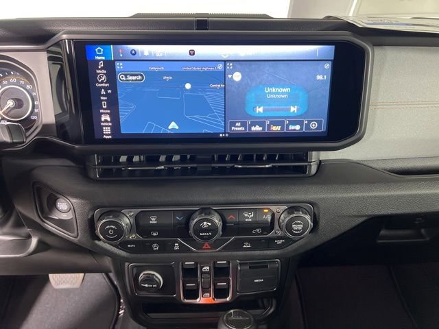 New 2025 Jeep Gladiator Sport AWD/4WD image 20