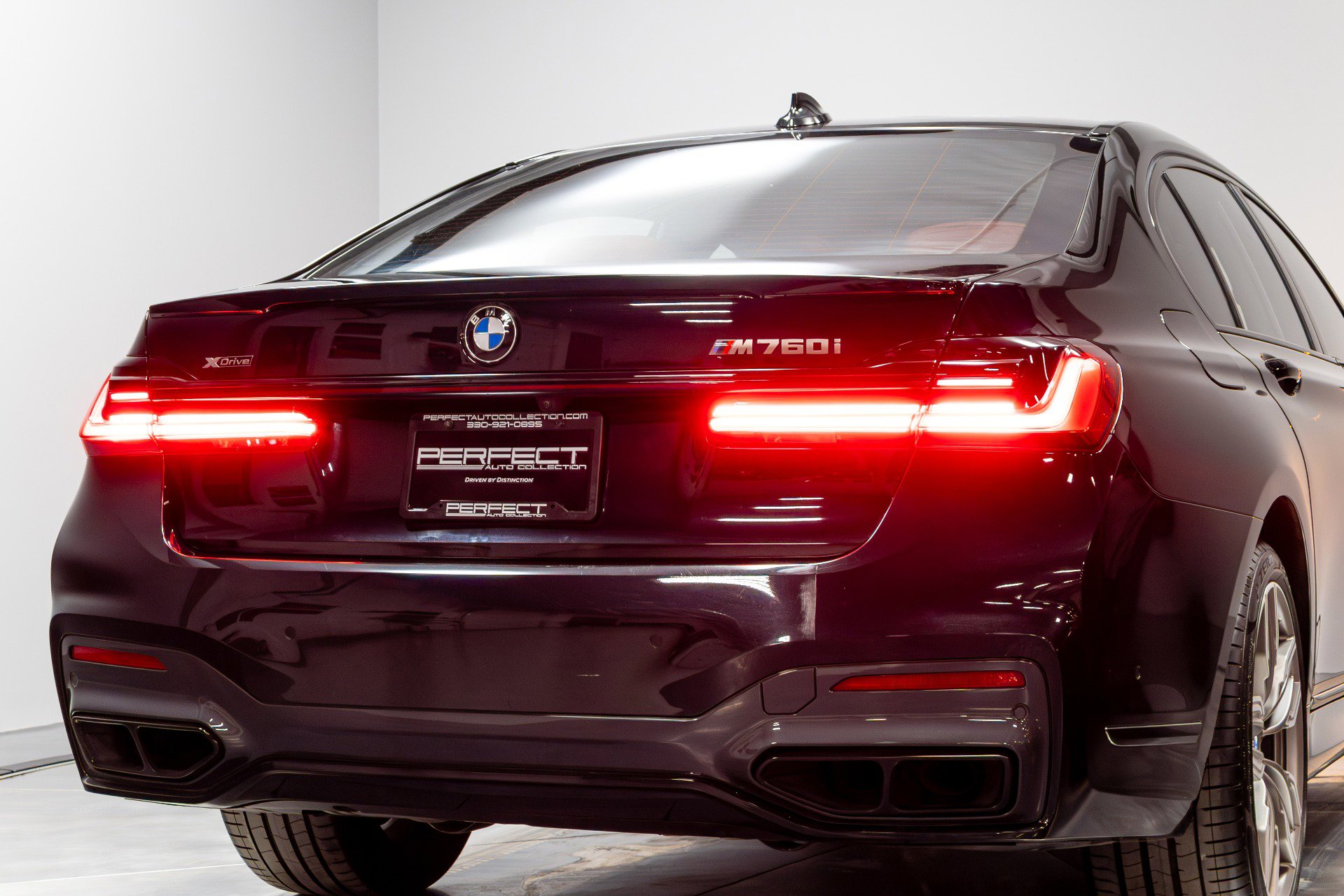 Used 2022 BMW M760i xDrive image 87