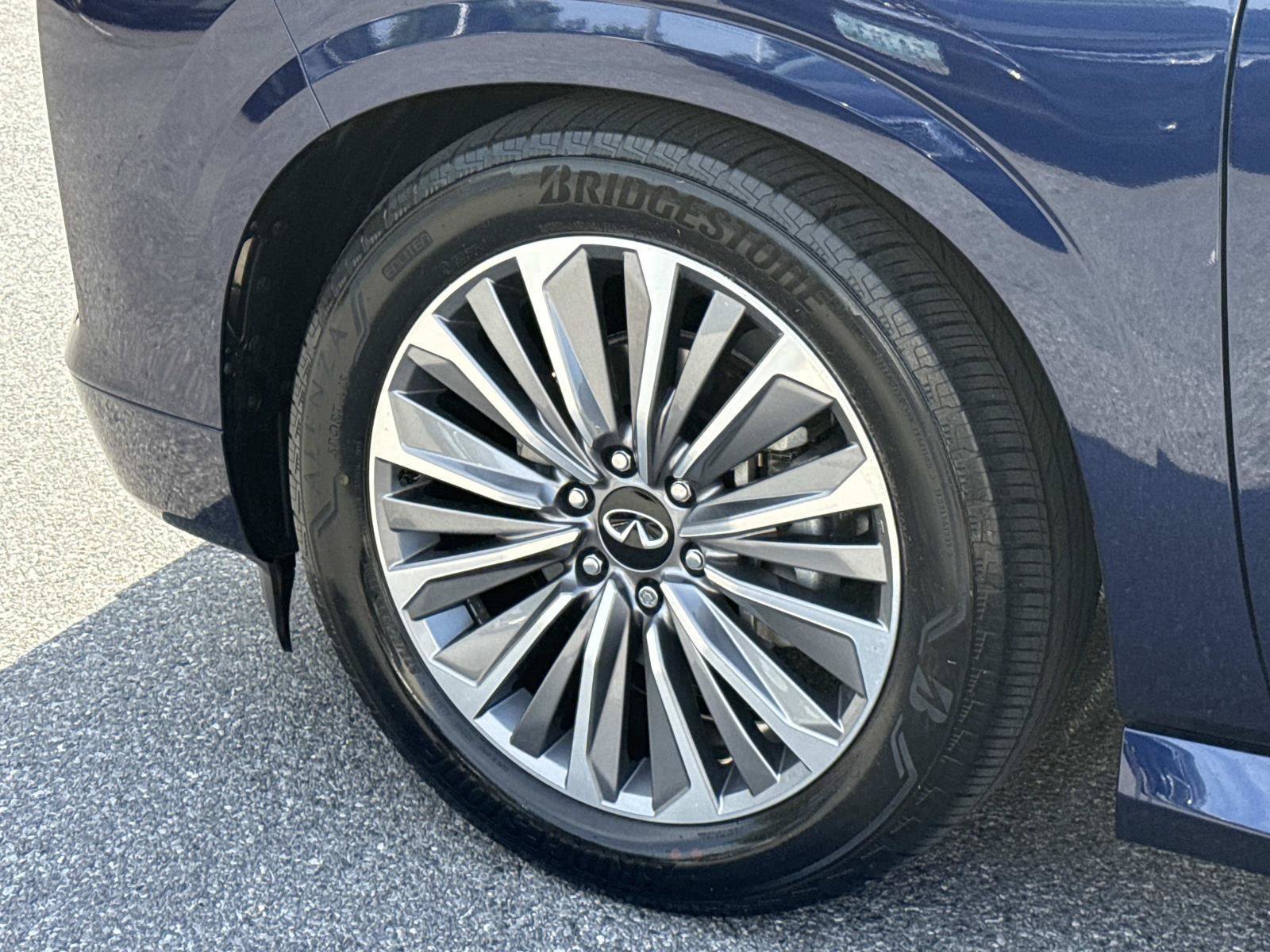 Used 2025 INFINITI QX80 Luxe AWD/4WD image 40