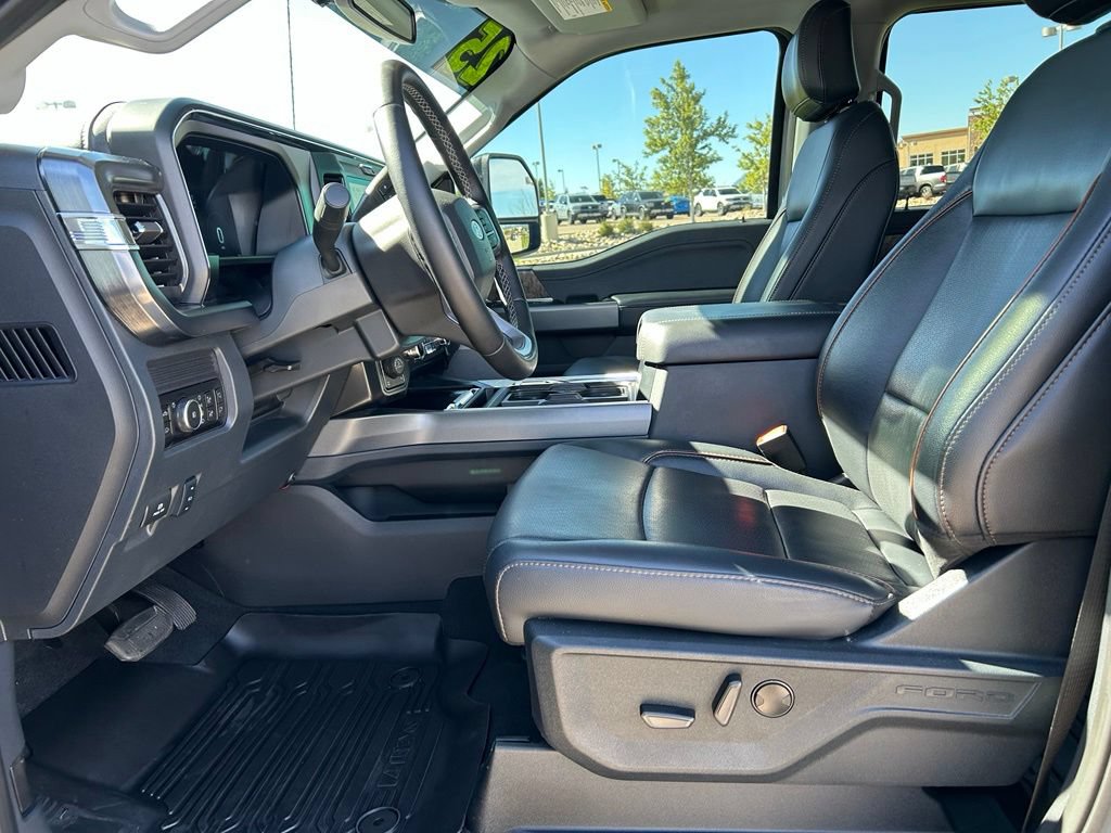 Used 2025 Ford F350 Lariat w/ Lariat Ultimate Package AWD/4WD image 25