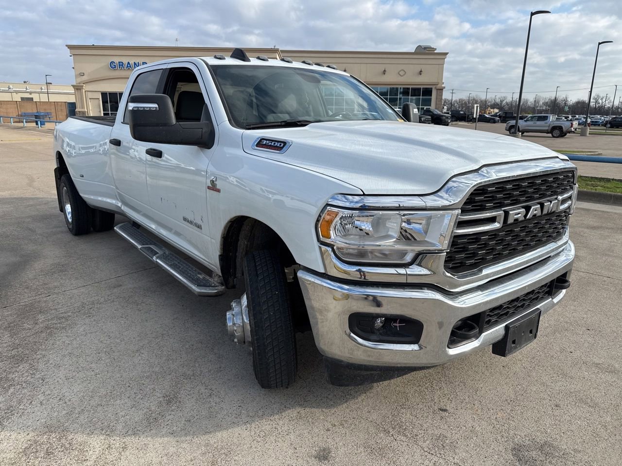 Used 2024 RAM 3500 Big Horn image 18