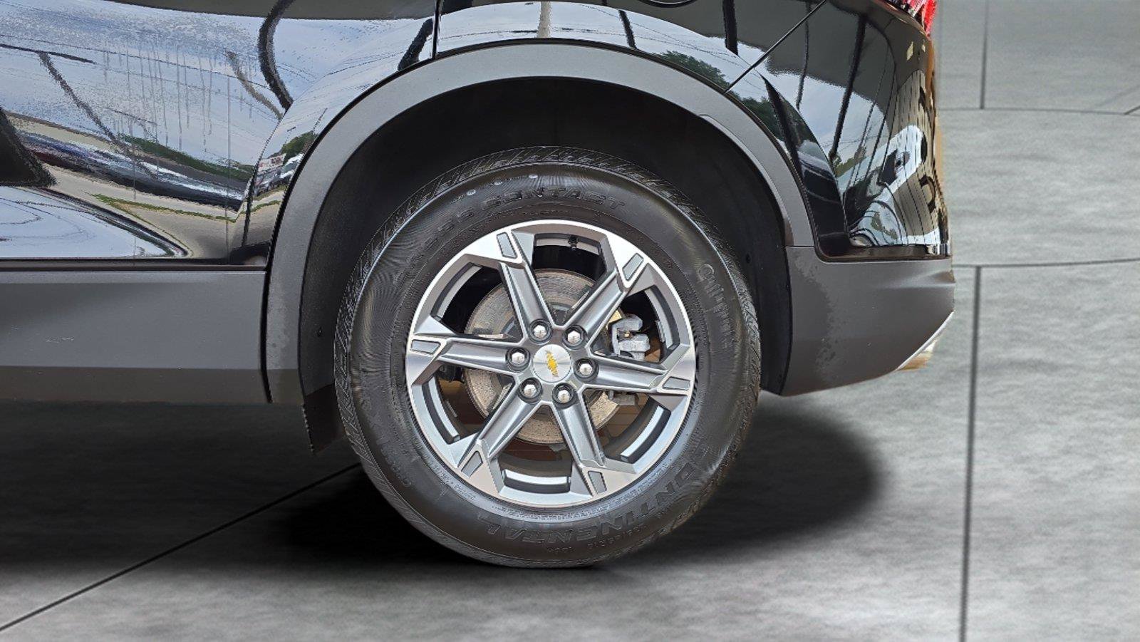 Used 2023 Chevrolet Blazer LT FWD image 29