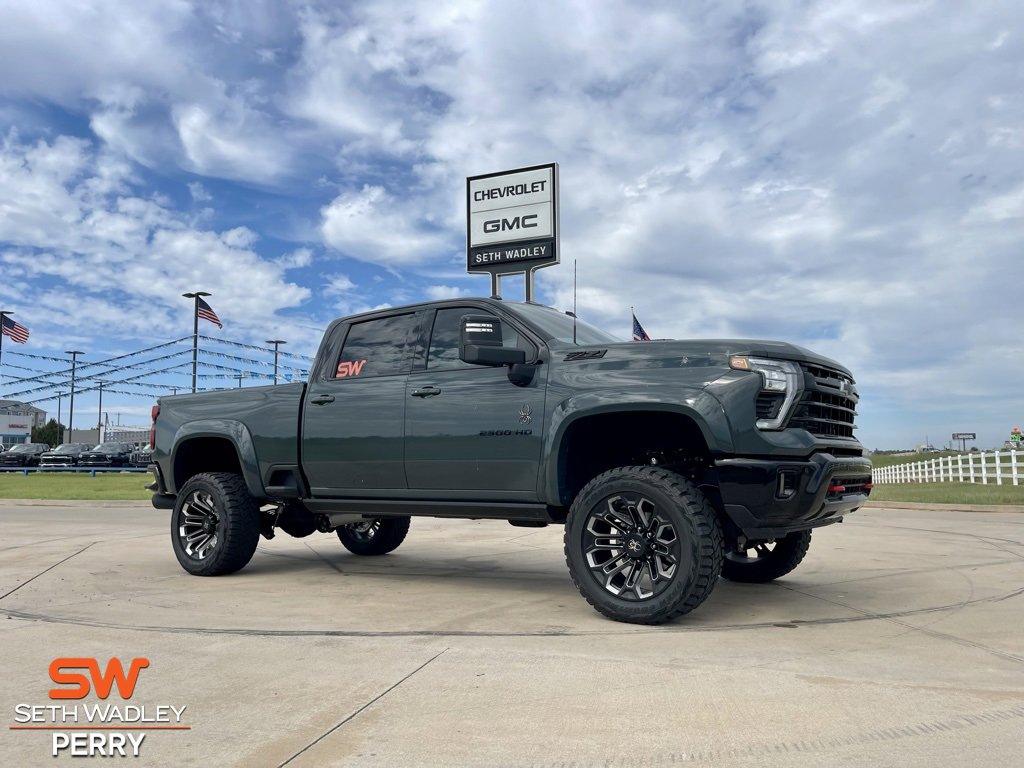 New 2025 Chevrolet Silverado 2500 LTZ w/ Trail Boss Package
