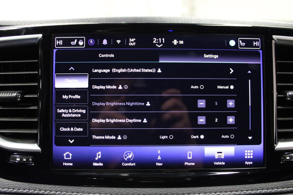 Used 2025 Chrysler Pacifica Limited image 19