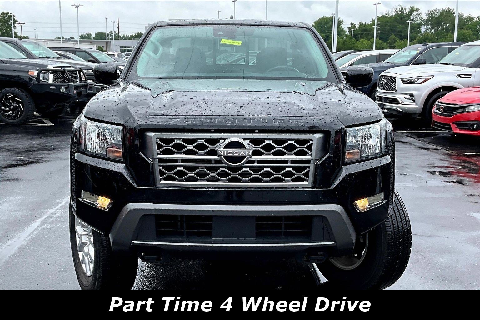 Used 2022 Nissan Frontier SV AWD/4WD image 2