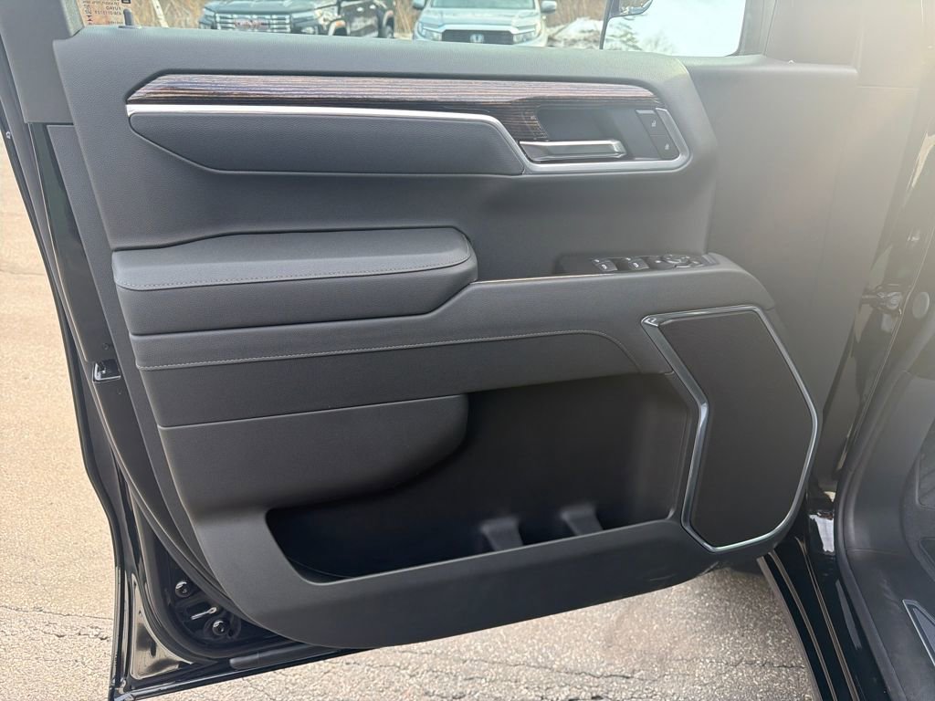 New 2026 GMC Sierra 1500 Elevation image 12