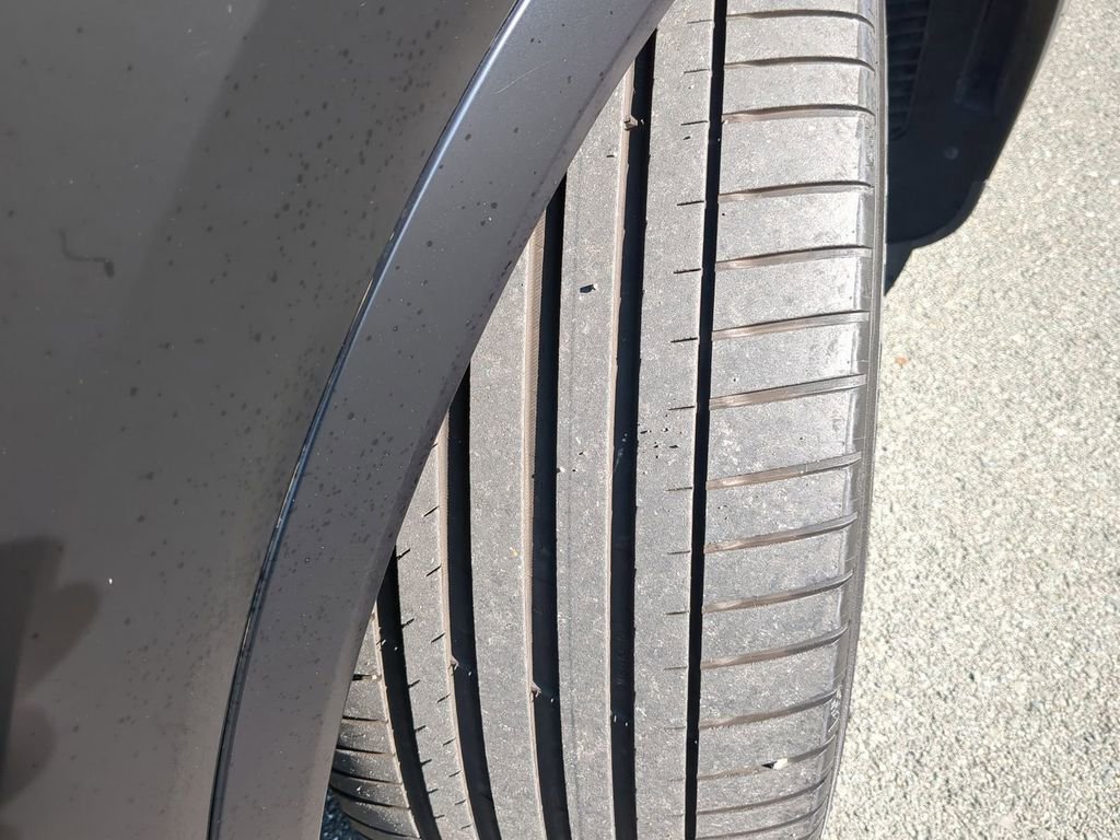 Used 2024 Porsche Cayenne Coupe image 12