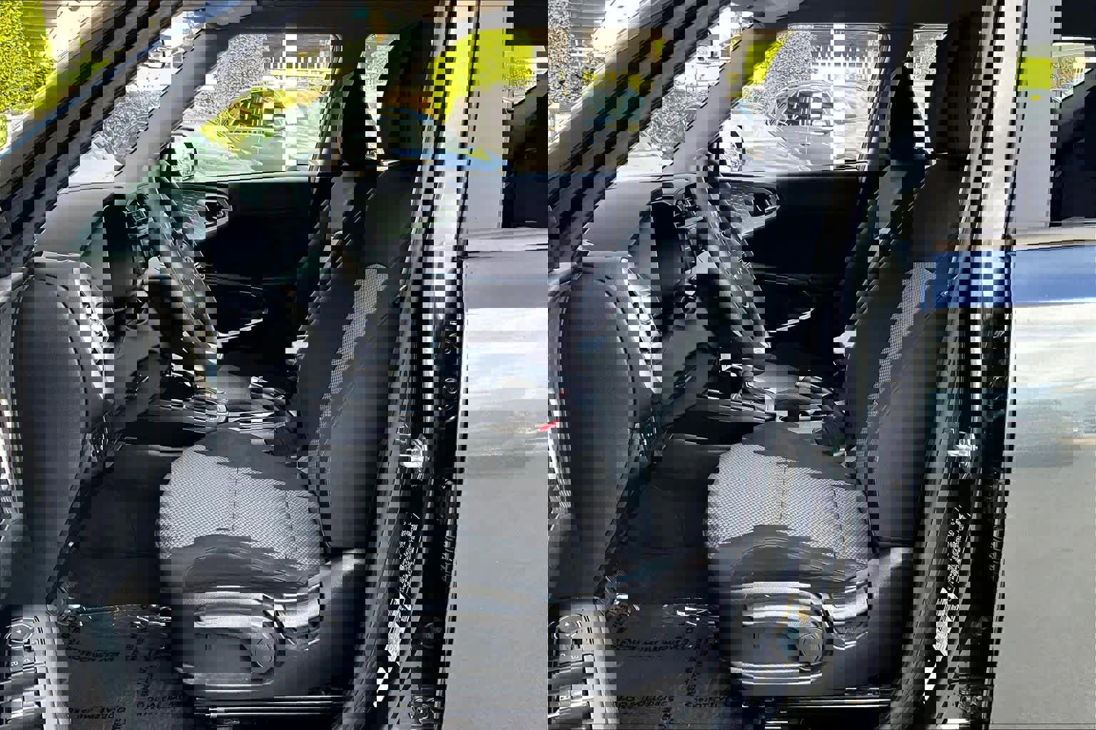 Used 2023 Kia Soul LX image 7