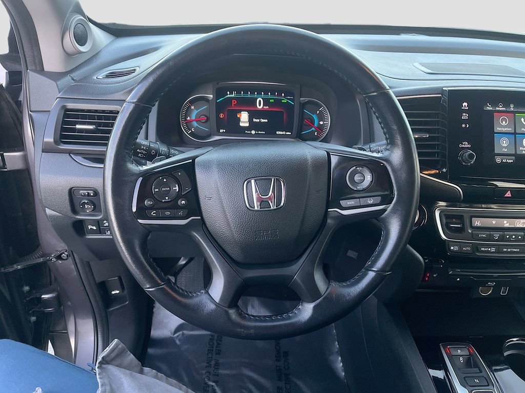 Used 2022 Honda Pilot Touring image 11