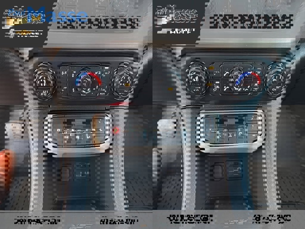 Certified 2022 GMC Acadia Denali w/ Denali Ultimate Package image 14