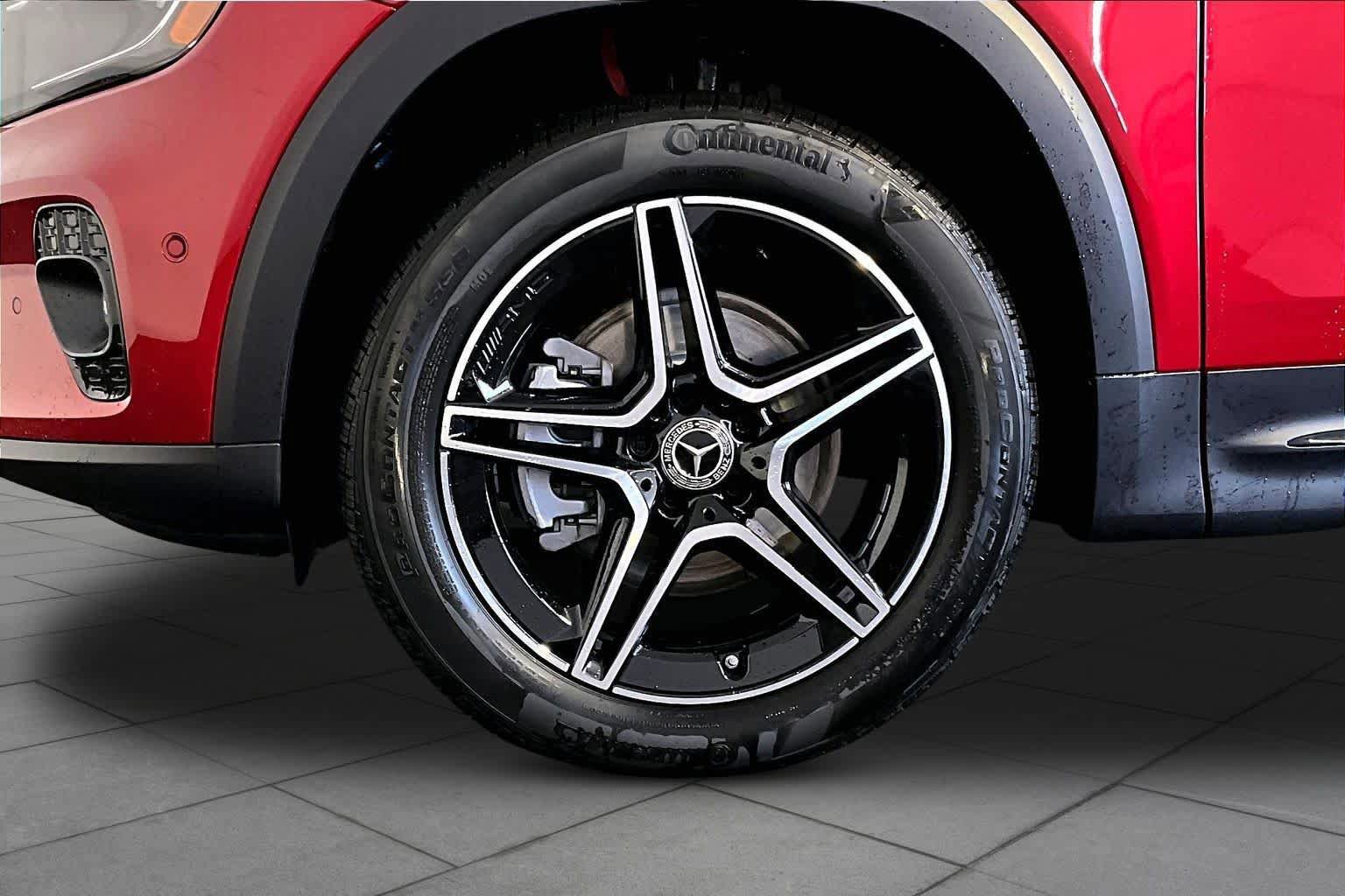 New 2026 Mercedes-Benz GLB 250 4MATIC image 17