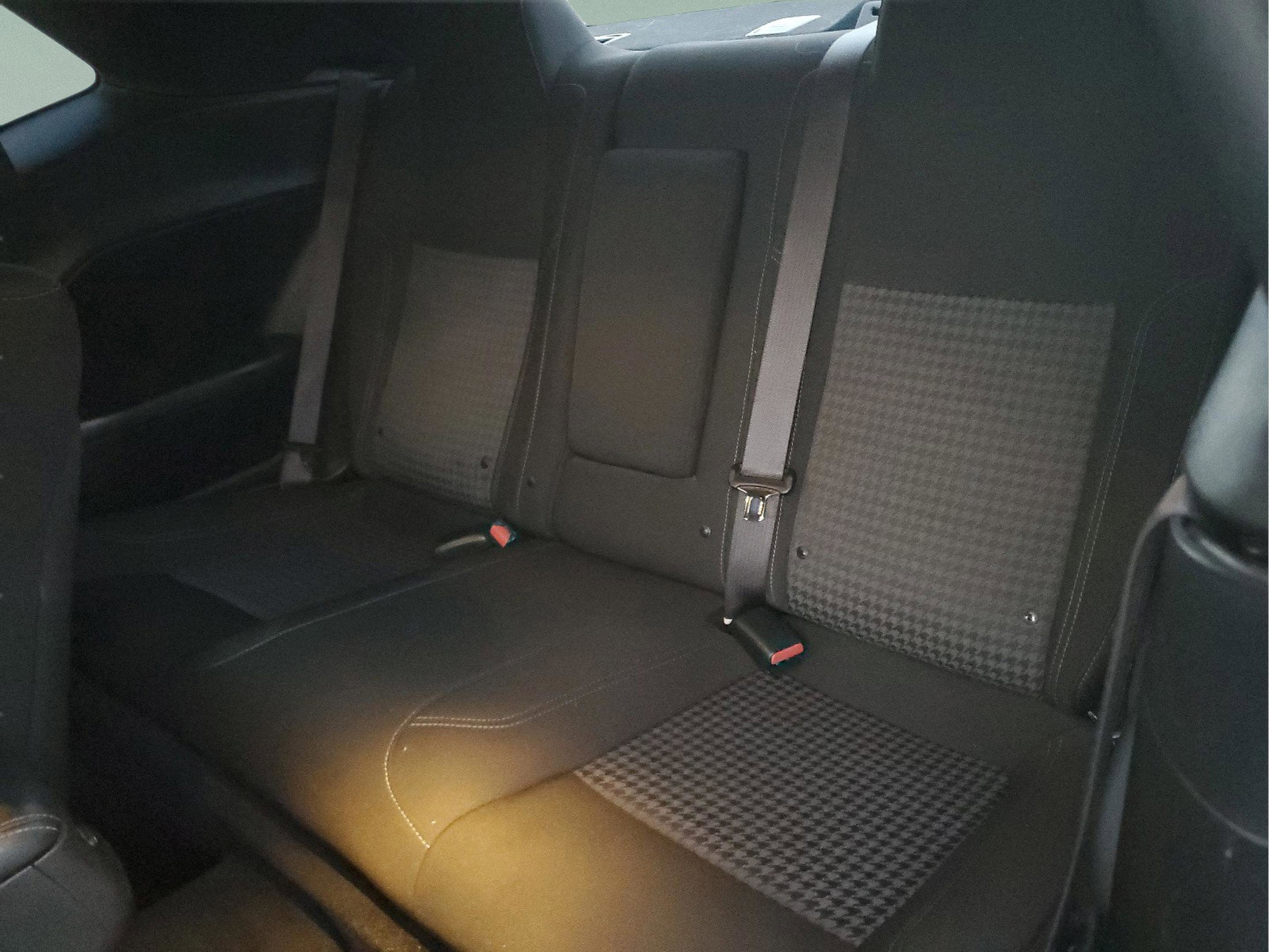 Certified 2022 Dodge Challenger SXT w/ Blacktop Package image 8