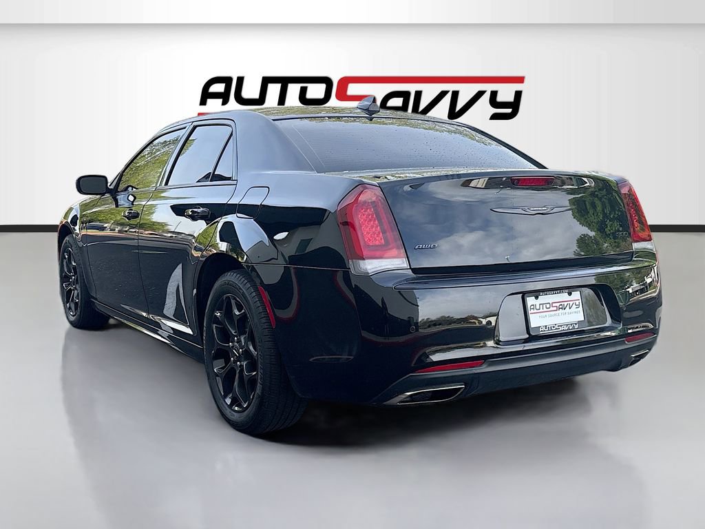 Used 2023 Chrysler 300 Touring L w/ Popular Equipment Group AWD/4WD image 5
