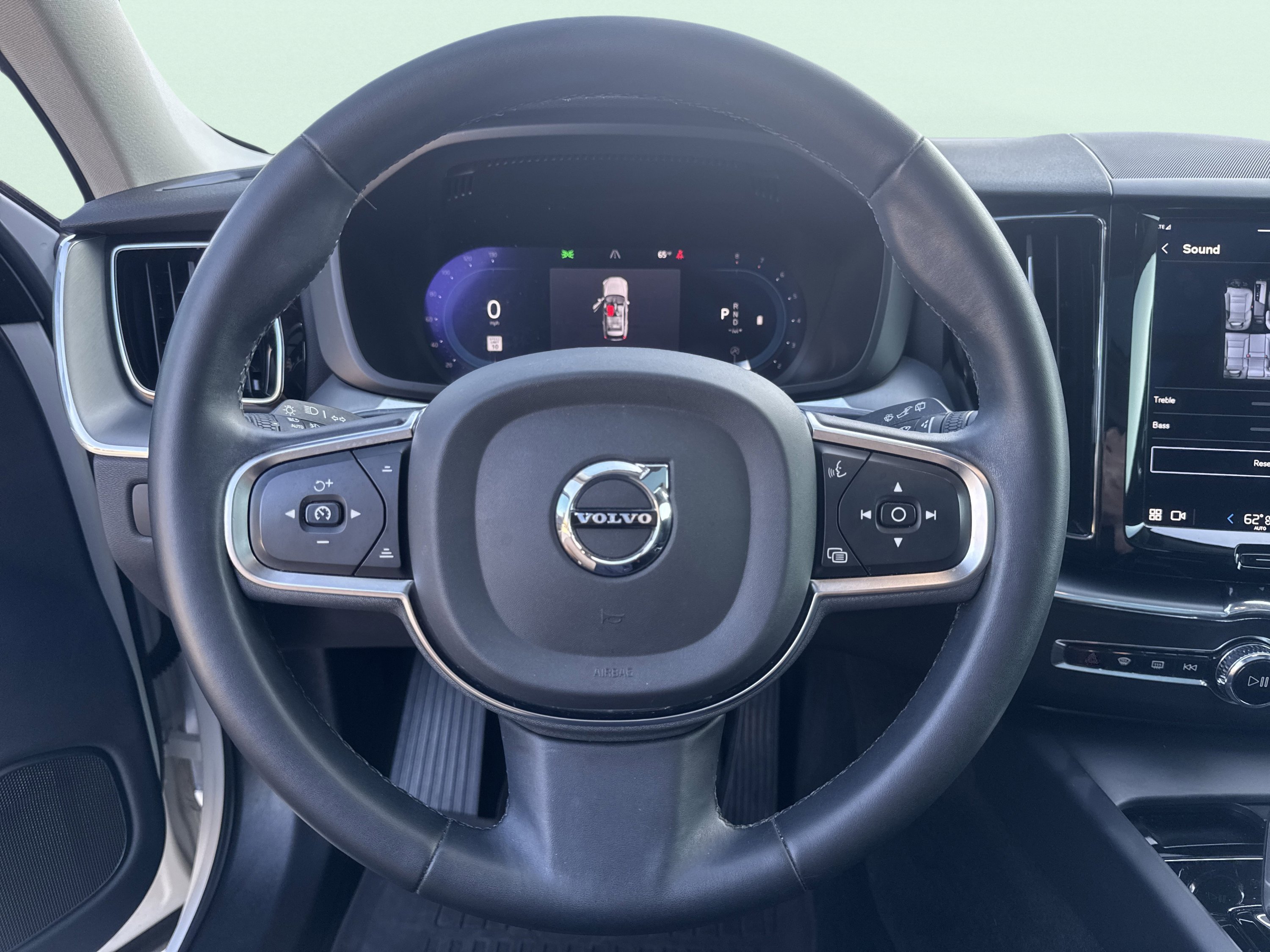 Used 2023 Volvo XC60 B5 Core image 56