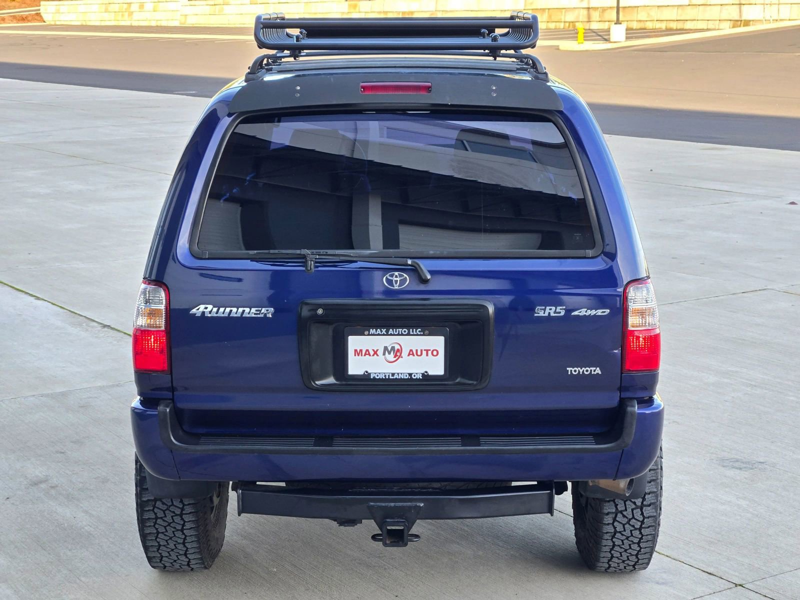 Used 2000 Toyota 4Runner SR5 image 6