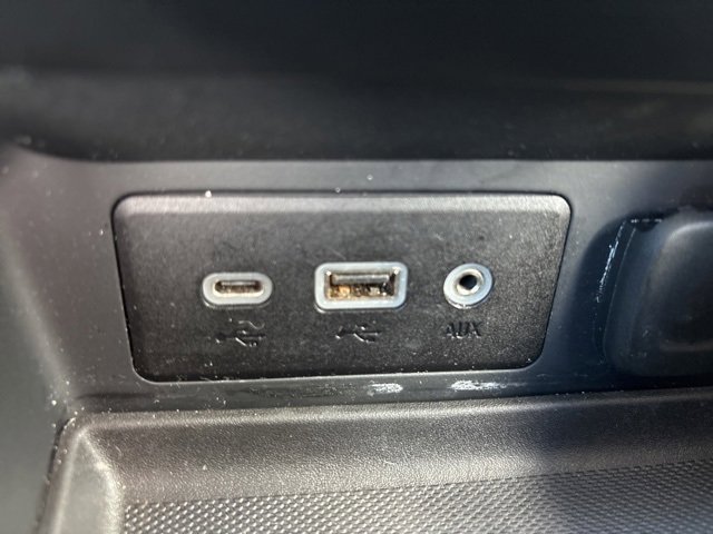 Used 2024 GMC Terrain SLE image 14