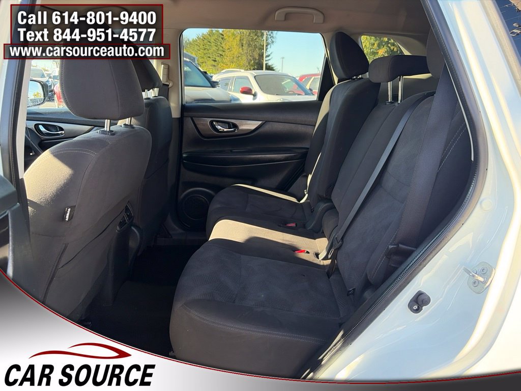 Used 2016 Nissan Rogue SV AWD/4WD image 23