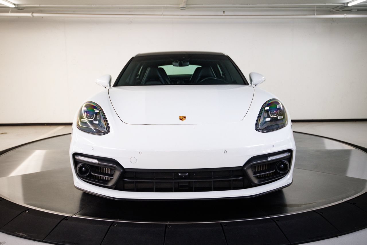 Certified 2023 Porsche Panamera image 10