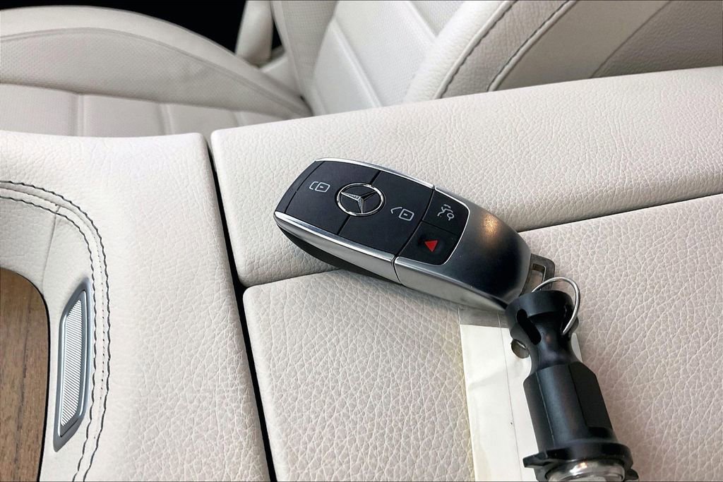 Used 2025 Mercedes-Benz GLE 580 4MATIC image 14