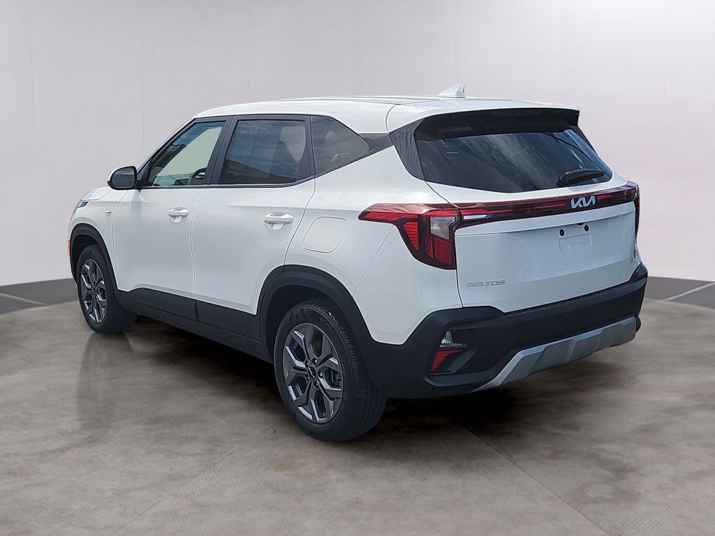Certified 2025 Kia Seltos LX AWD/4WD image 6