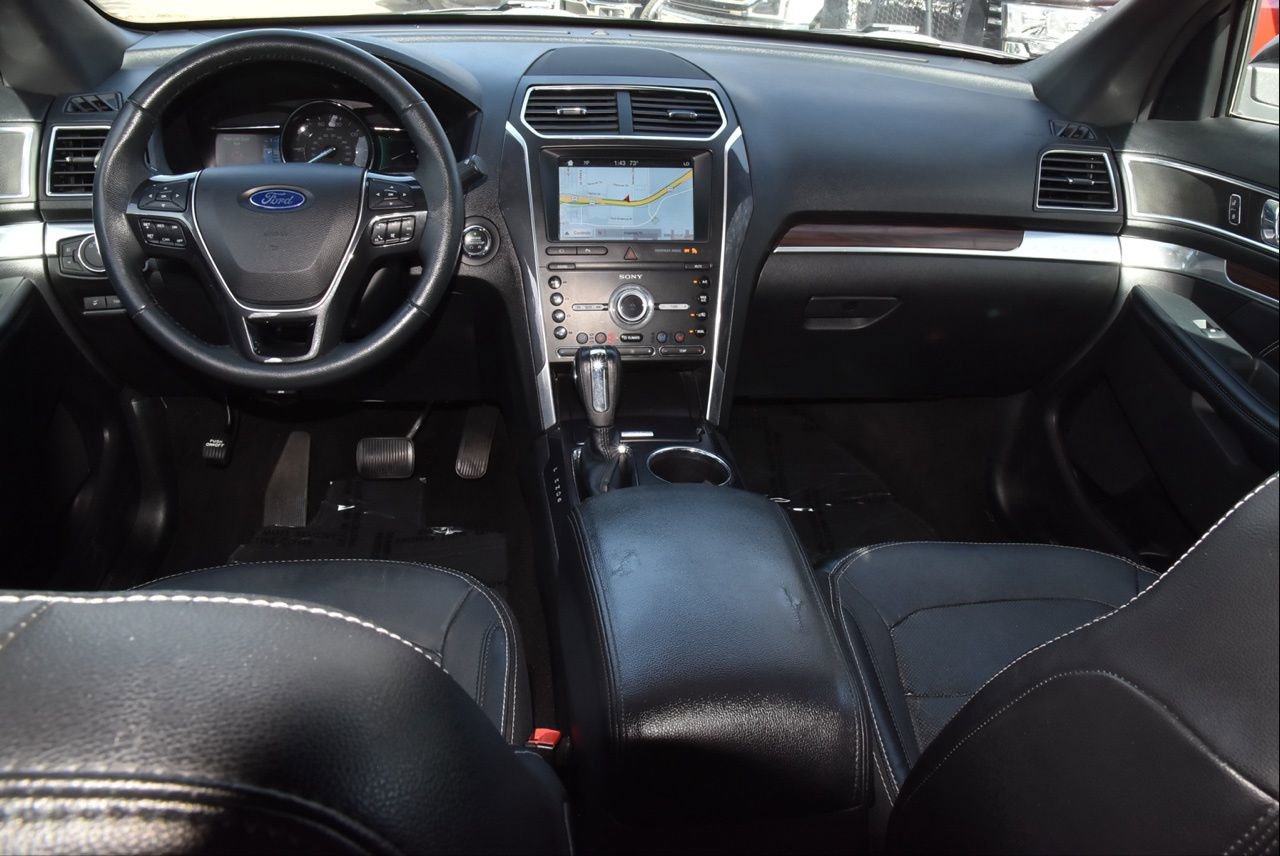 Used 2019 Ford Explorer Limited w/ Class III Trailer Tow Package image 17