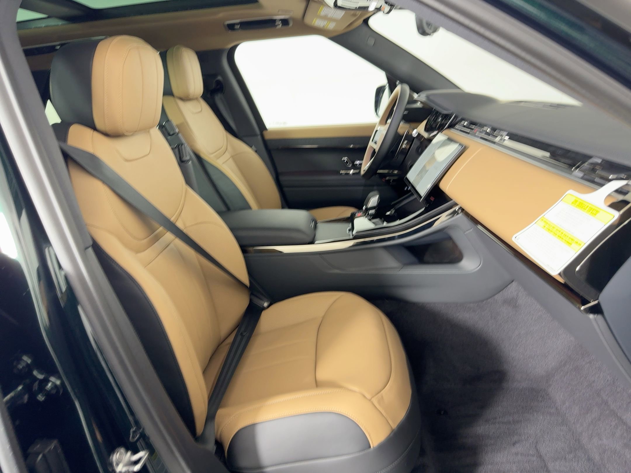 New 2026 Land Rover Range Rover Sport Dynamic SE image 28