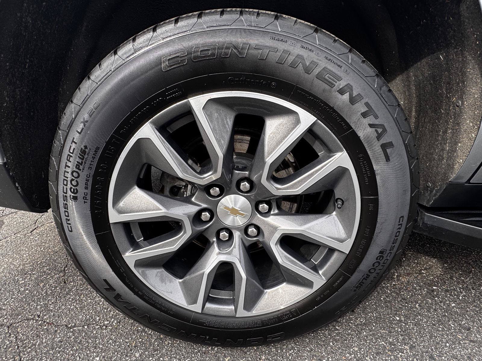 Used 2024 Chevrolet Tahoe LT w/ LT Signature Package AWD/4WD image 10