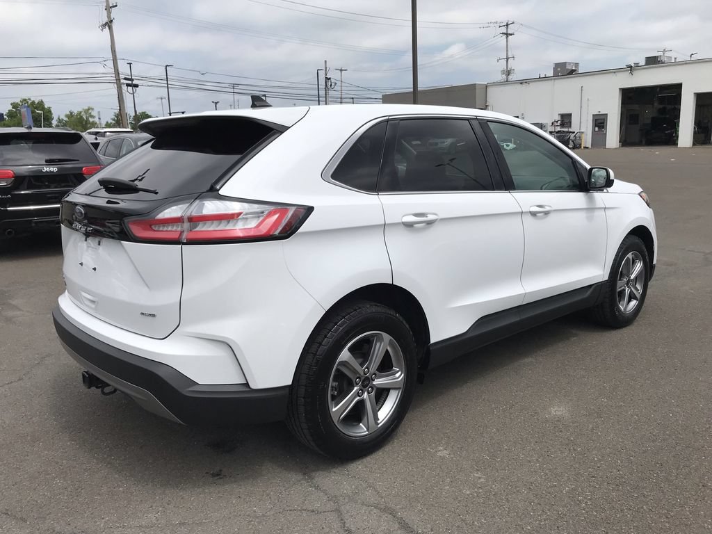 Used 2023 Ford Edge SEL w/ Convenience Package AWD/4WD image 4