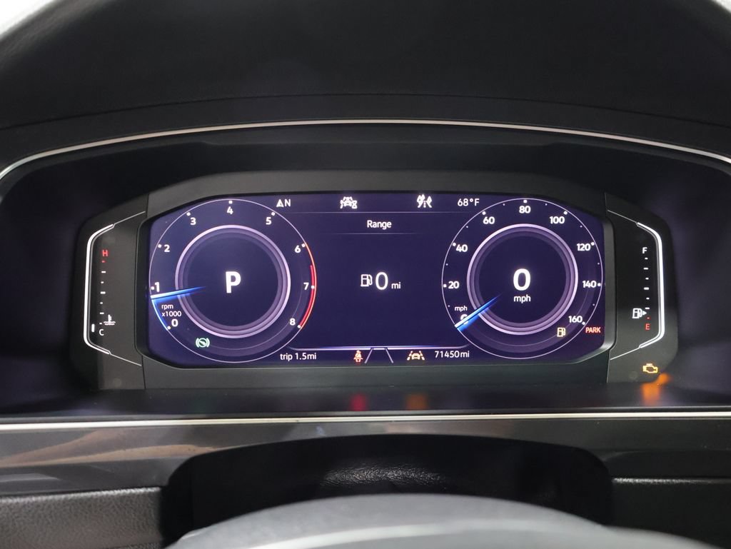 Used 2020 Volkswagen Tiguan SEL AWD/4WD image 39