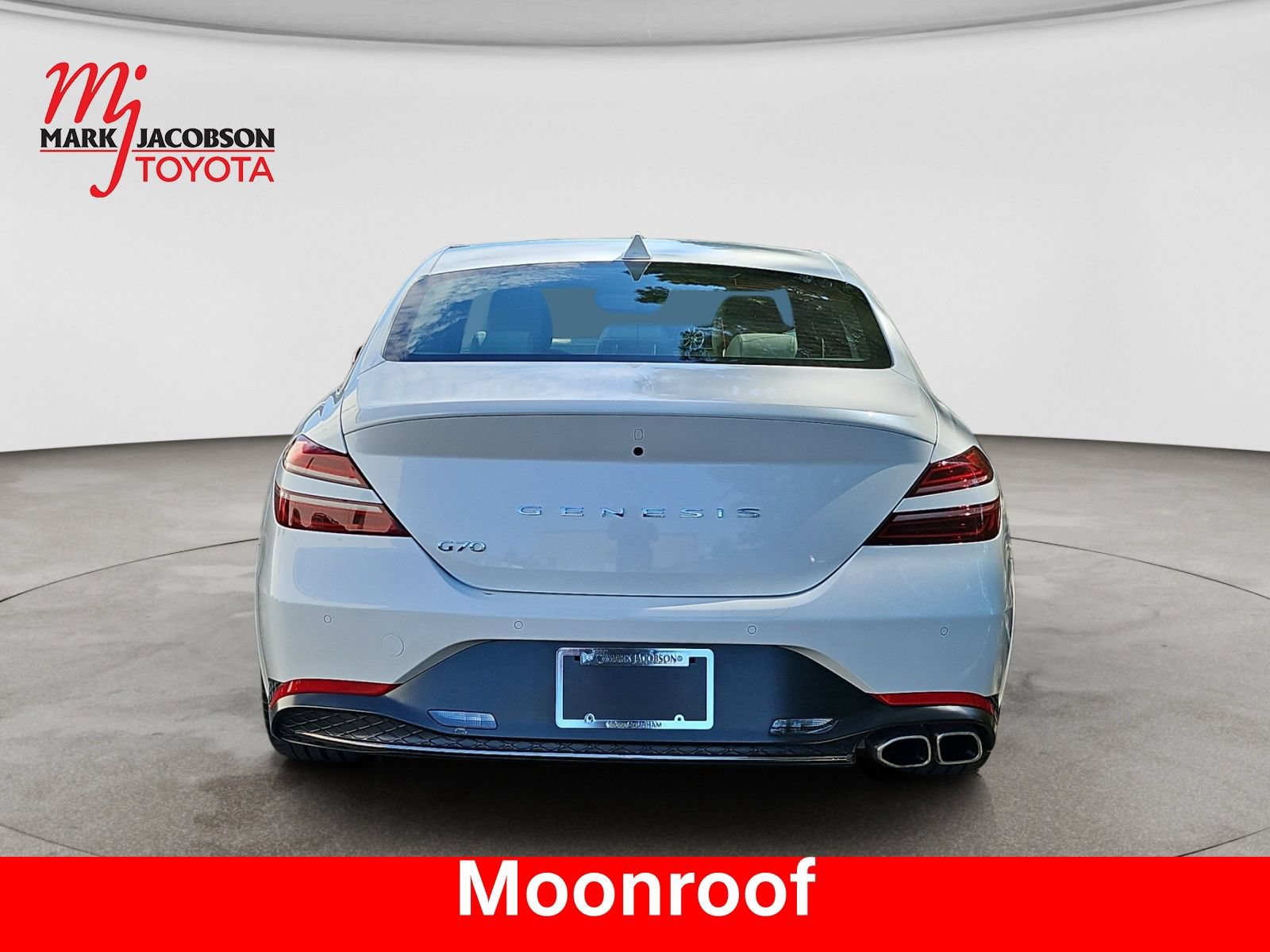 Used 2023 Genesis G70 2.0T w/ Sport Prestige Package RWD image 12