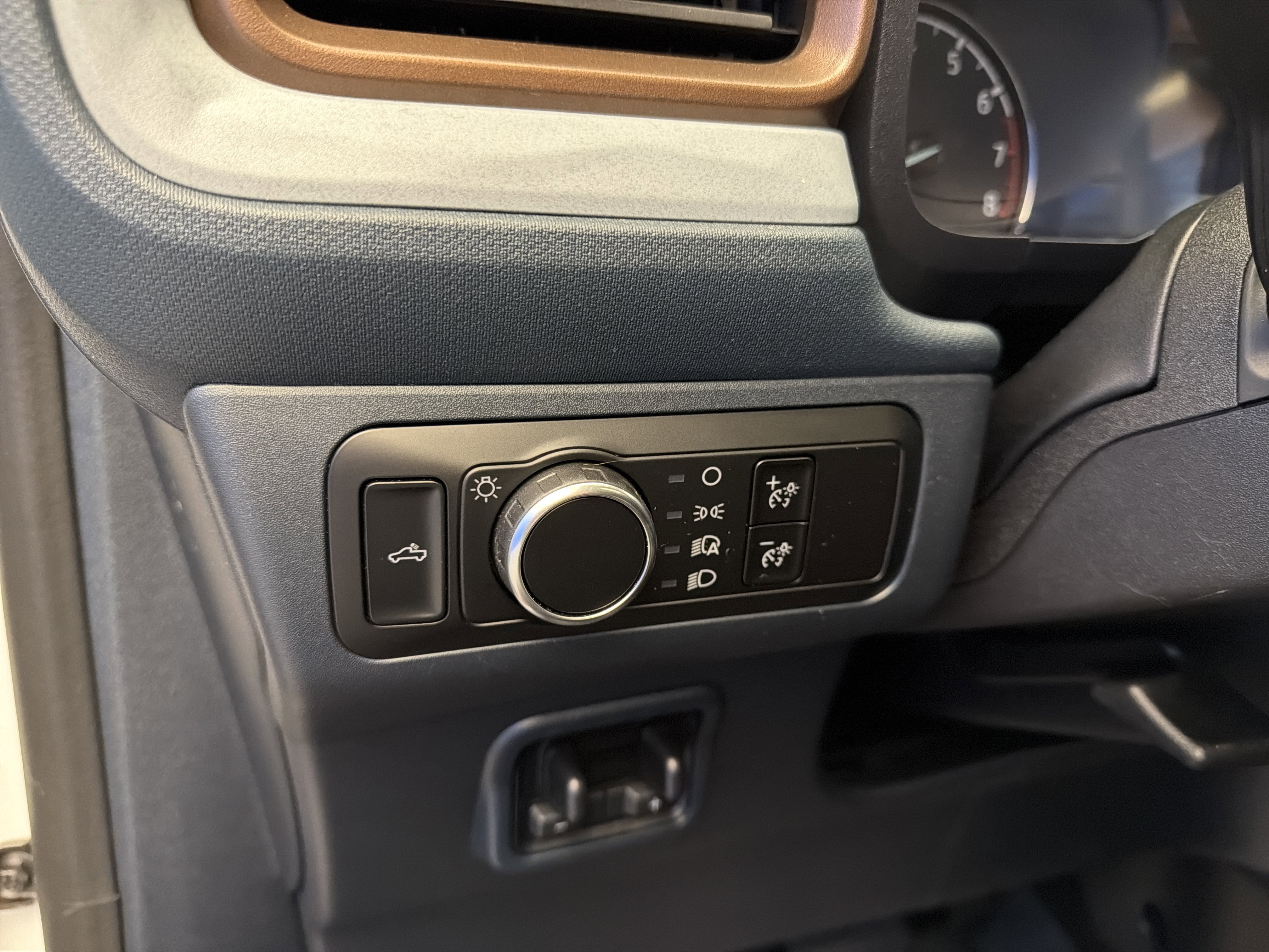 Used 2024 Ford Maverick Lariat w/ 4K Tow Package image 16