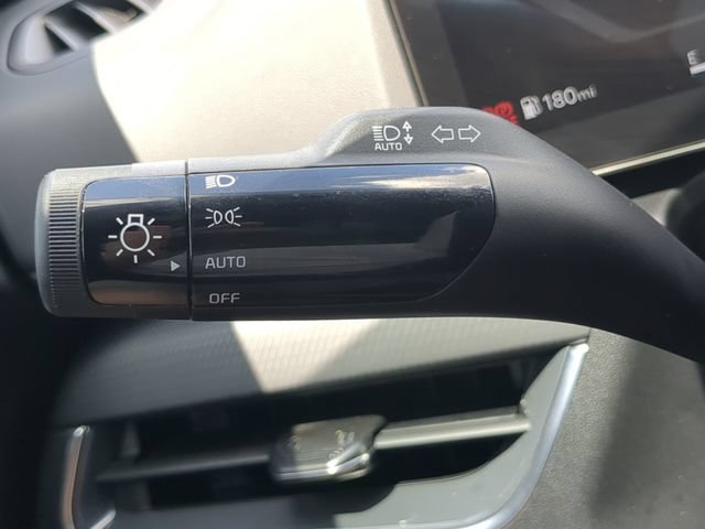 Used 2025 Kia K4 GT-Line w/ GT-Line Premium Package FWD image 30