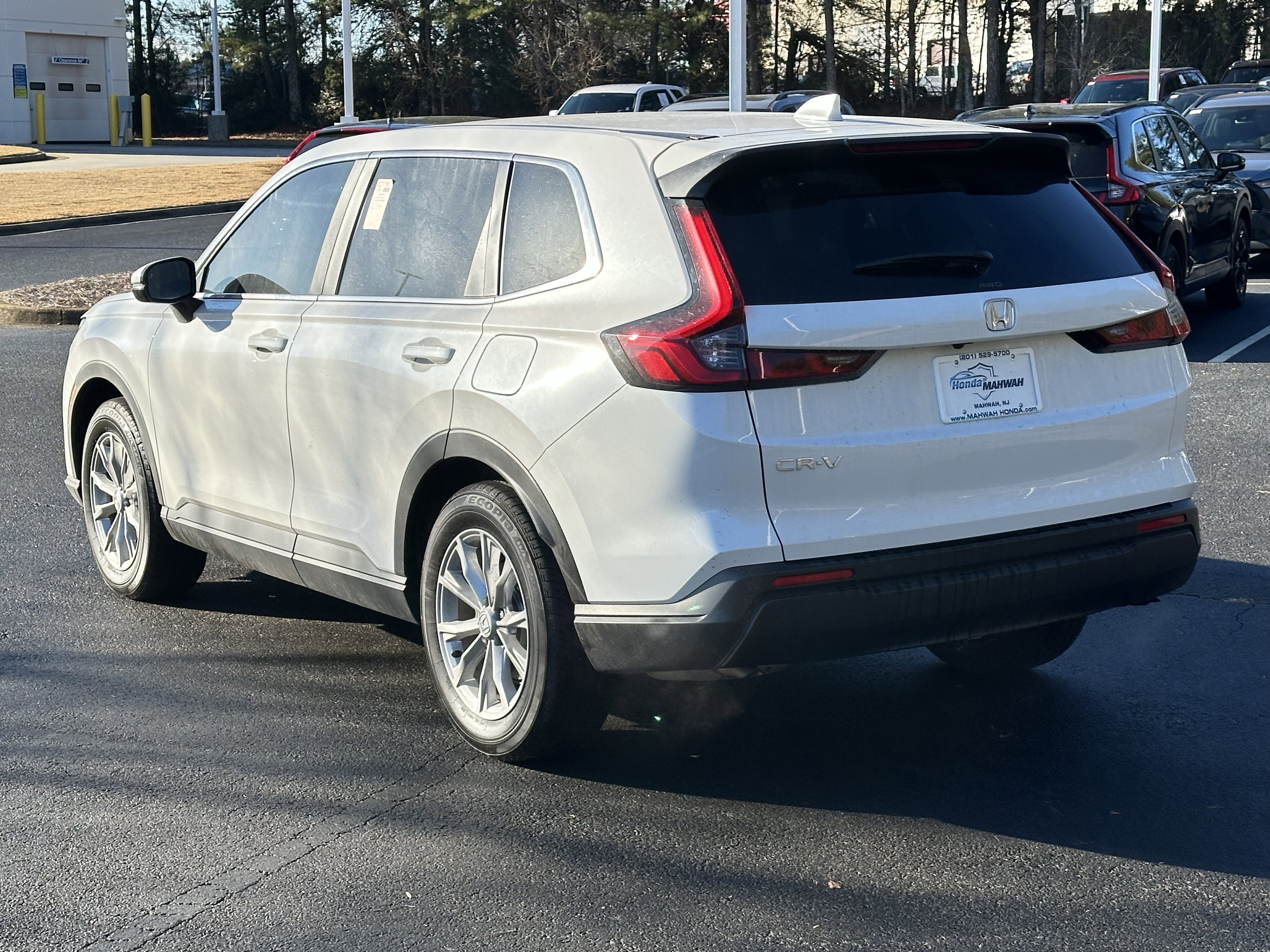 Used 2025 Honda CR-V EX-L image 11