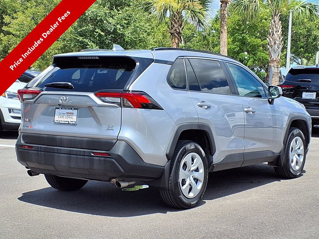 Used 2021 Toyota RAV4 LE AWD/4WD image 7