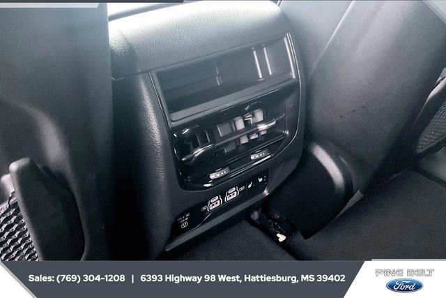 Used 2023 Jeep Grand Cherokee 4WD 4xe image 23
