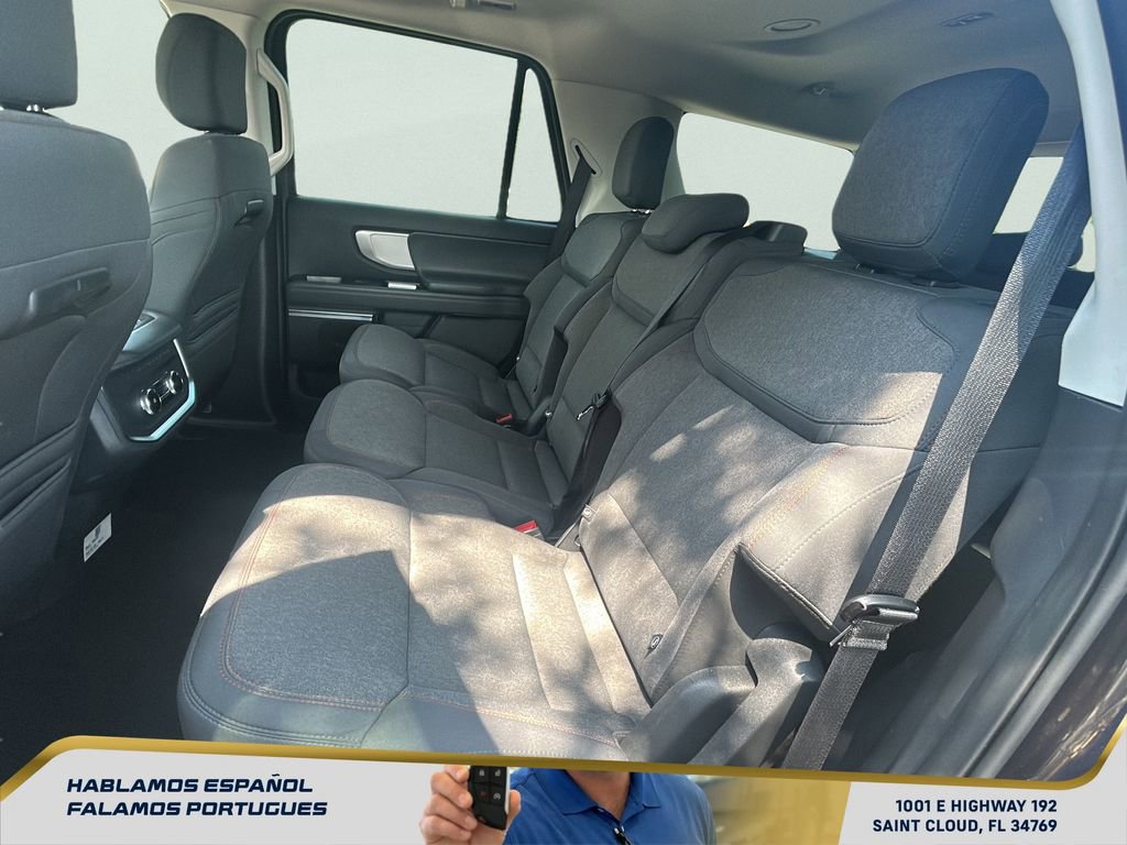 Used 2025 Ford Expedition Active image 25