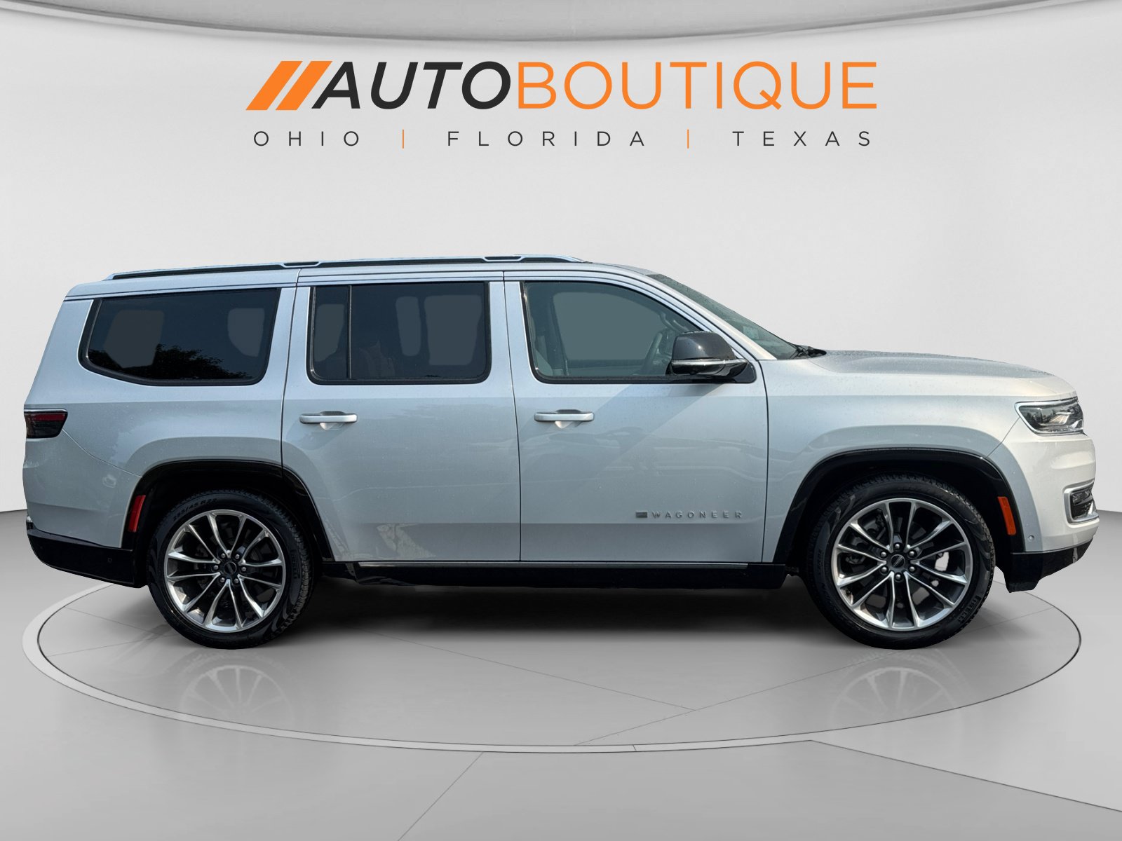 Used 2025 Jeep Wagoneer Series III w/ Premium Group I AWD/4WD image 10
