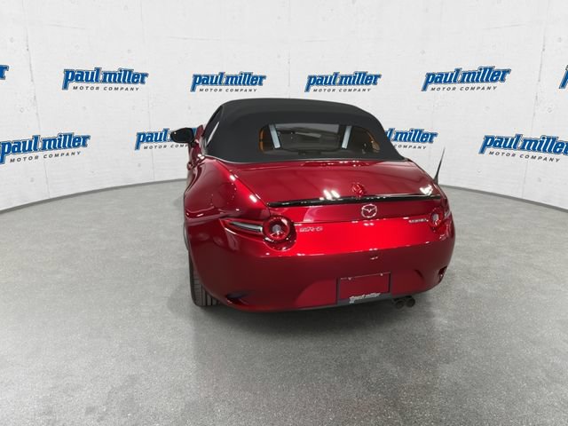 New 2026 MAZDA MX-5 Miata Club w/ Weather Package RWD image 8