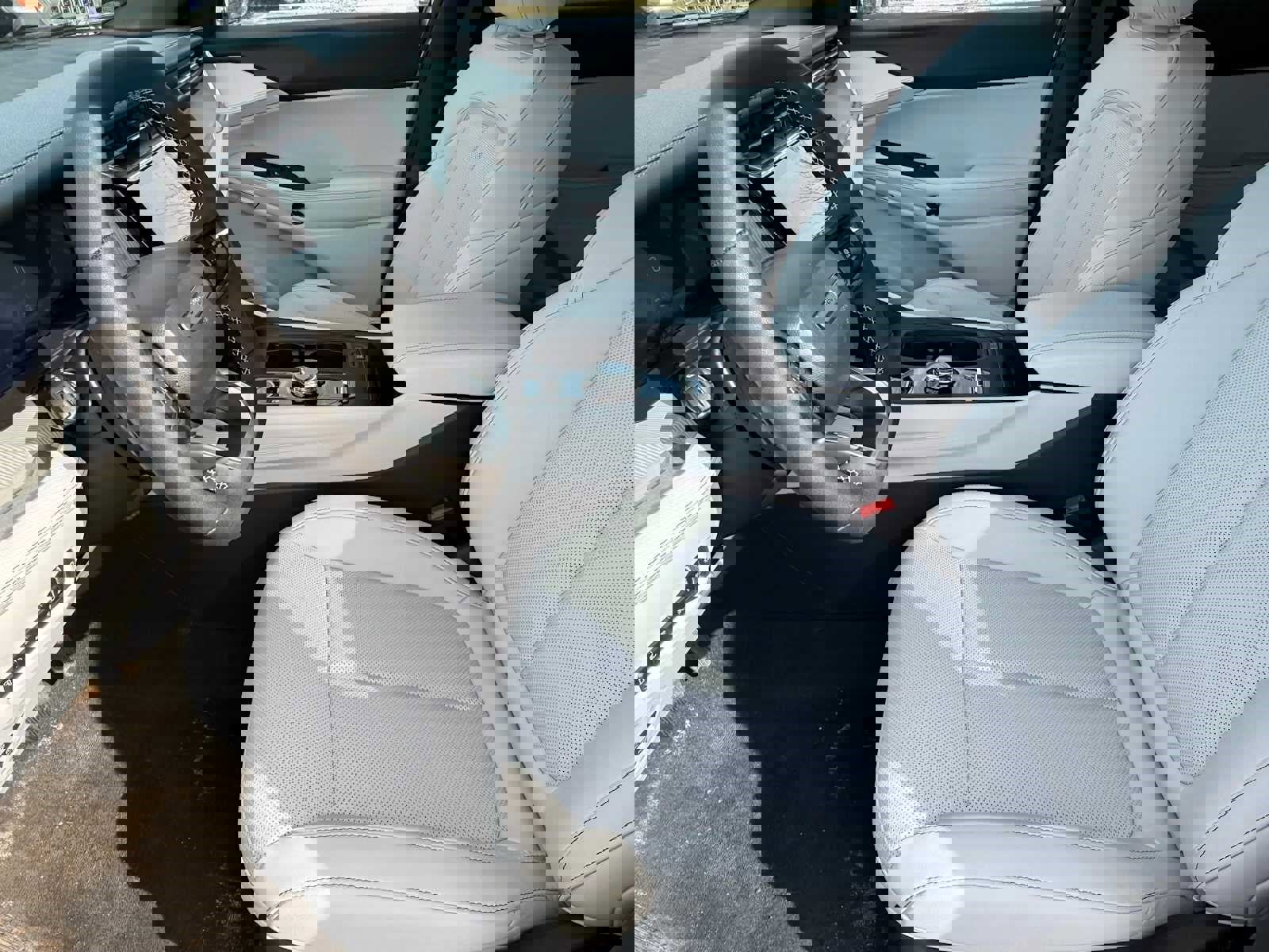 New 2026 Jeep Cherokee Limited image 8