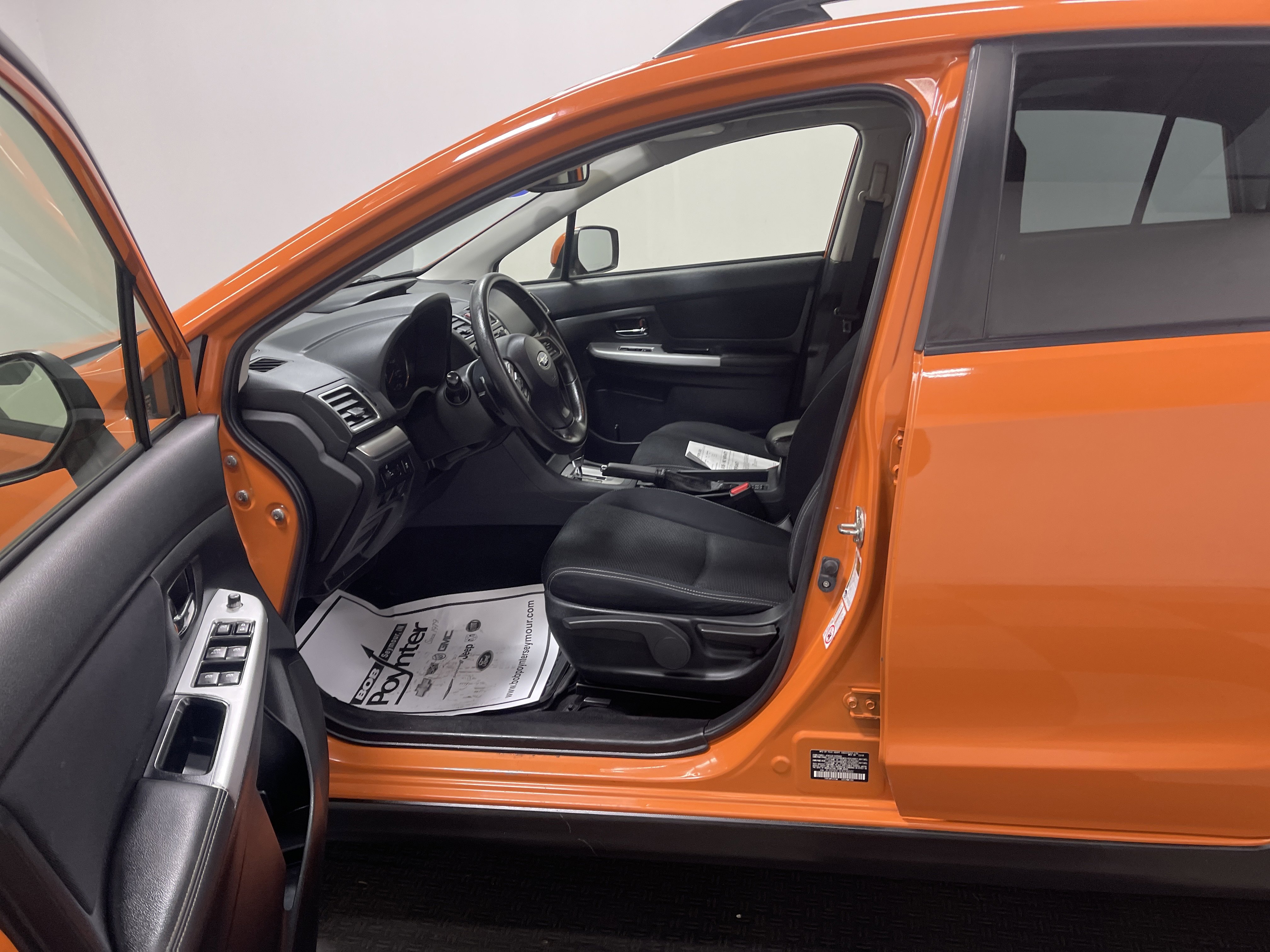 Used 2015 Subaru Crosstrek 2.0i Premium w/ Moonroof Package image 9