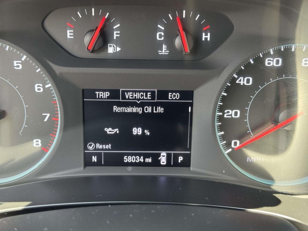 Used 2024 Chevrolet Malibu LT FWD image 13