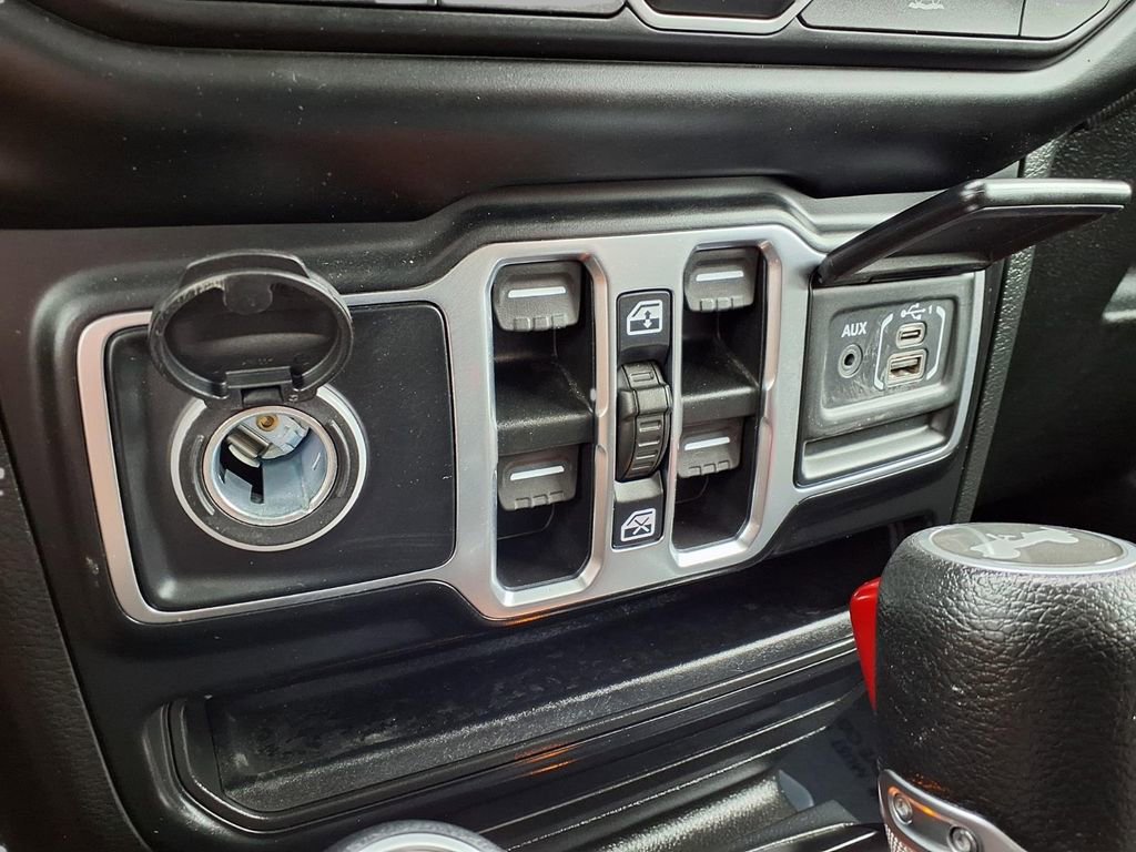 Certified 2021 Jeep Wrangler Unlimited Sport image 11