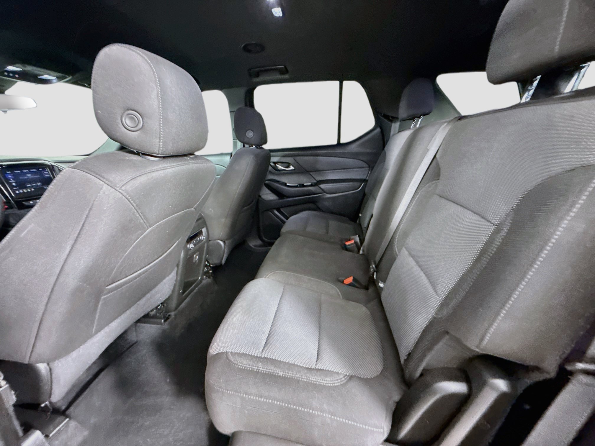 Used 2023 Chevrolet Traverse LT FWD image 24