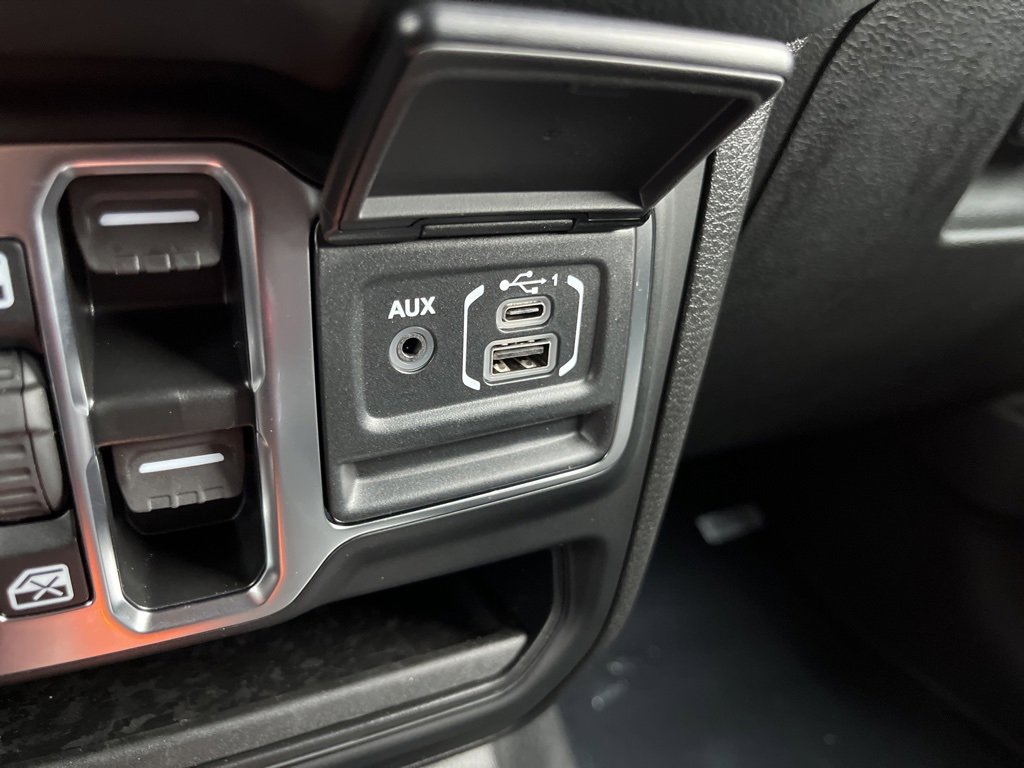 New 2026 Jeep Wrangler Unlimited Sahara image 18