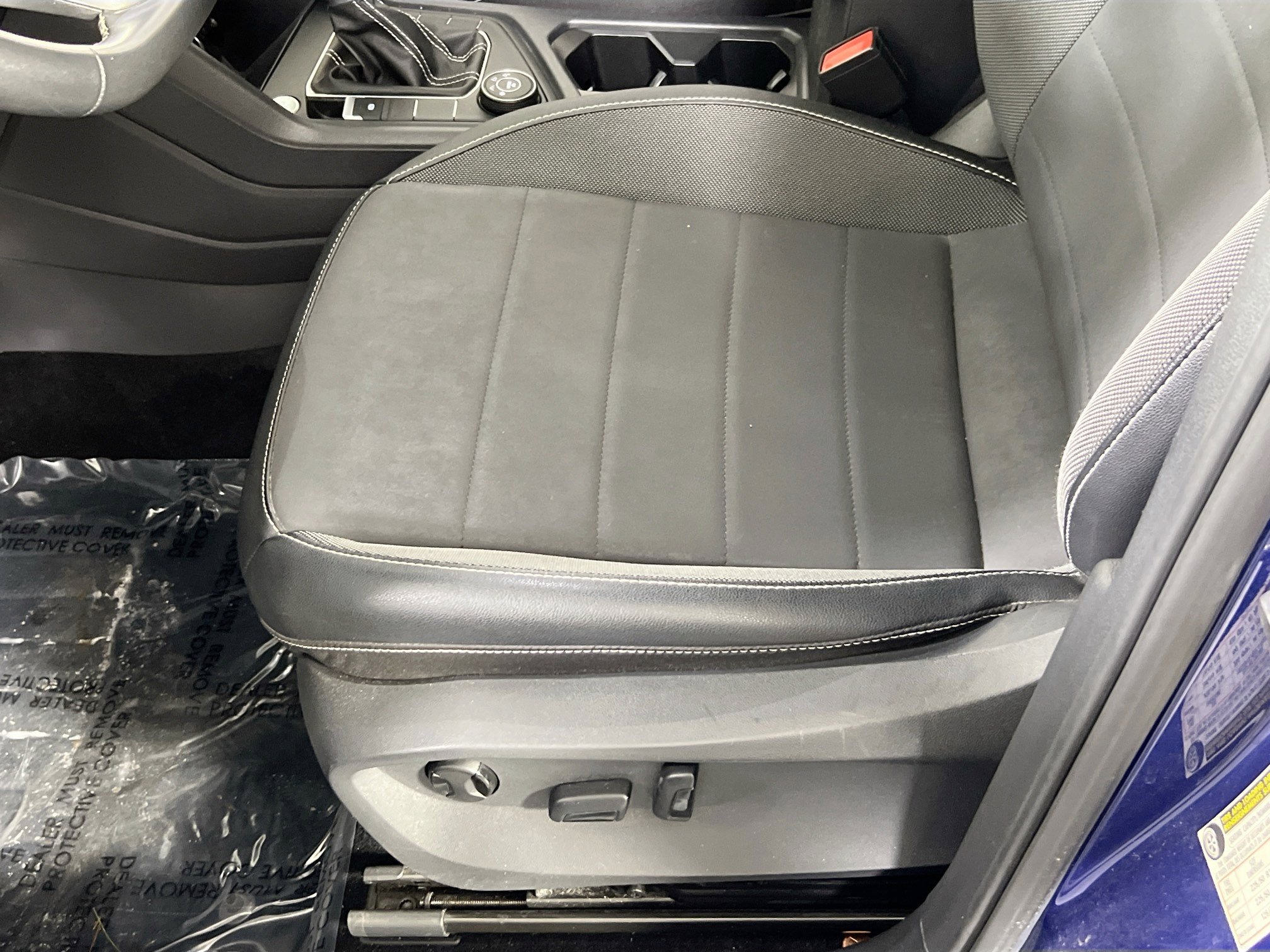 Used 2022 Volkswagen Taos SE image 18