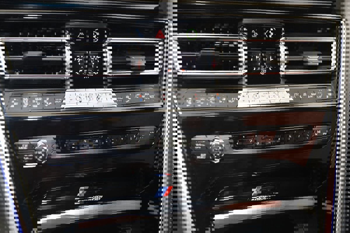 Used 2025 BMW M8 Competition image 42